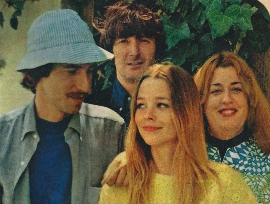 the-mamas-the-papas-california-dreamin-1965_0