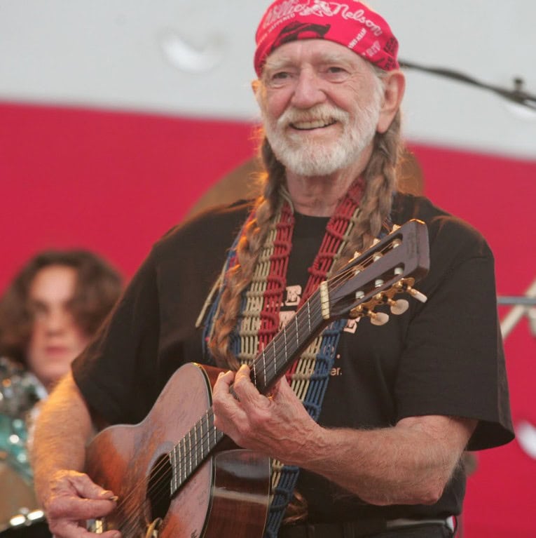 willie-nelson-just-breathe-official-video-20250211-152906